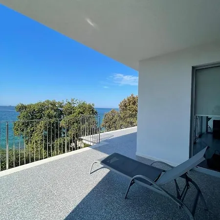 Buric House - M - 95m2 And 54 M2 Terrace Apartman