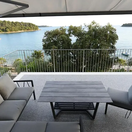 Buric House - M - 95m2 And 54 M2 Terrace Rovinj