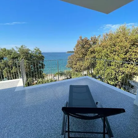 Buric House - M - 95m2 And 54 M2 Terrace Rovigno