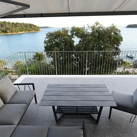 Buric House - M - 95m2 And 54 M2 Terrace Rovinj