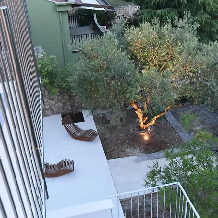 Buric House - M - 95m2 And 54 M2 Terrace Rovinj