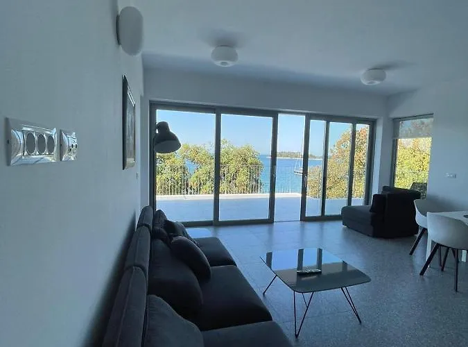 Buric House - M - 95m2 And 54 M2 Terrace